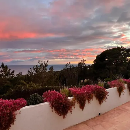 Villa Romantic Sea Views On The Costa Brava *